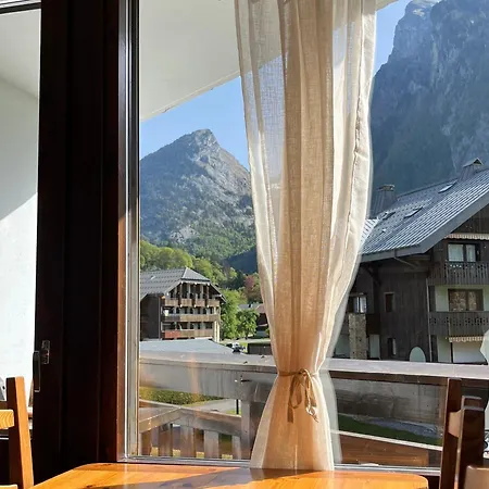 2 Pieces Avec Wifi Et Parking - Fr-1-629-27 Samoens
